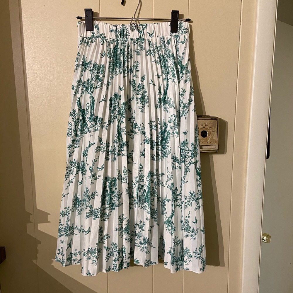 Toile pleated skirt